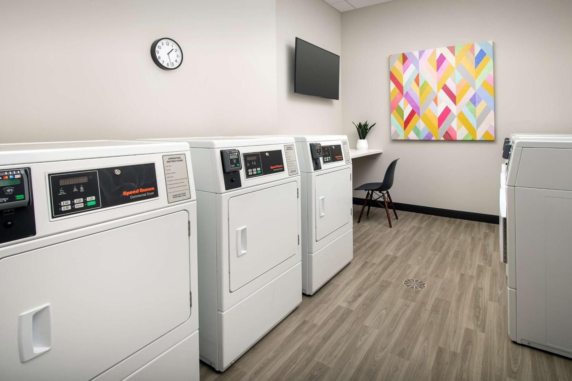 Home2 Suites By Hilton Denver Central Park Экстерьер фото