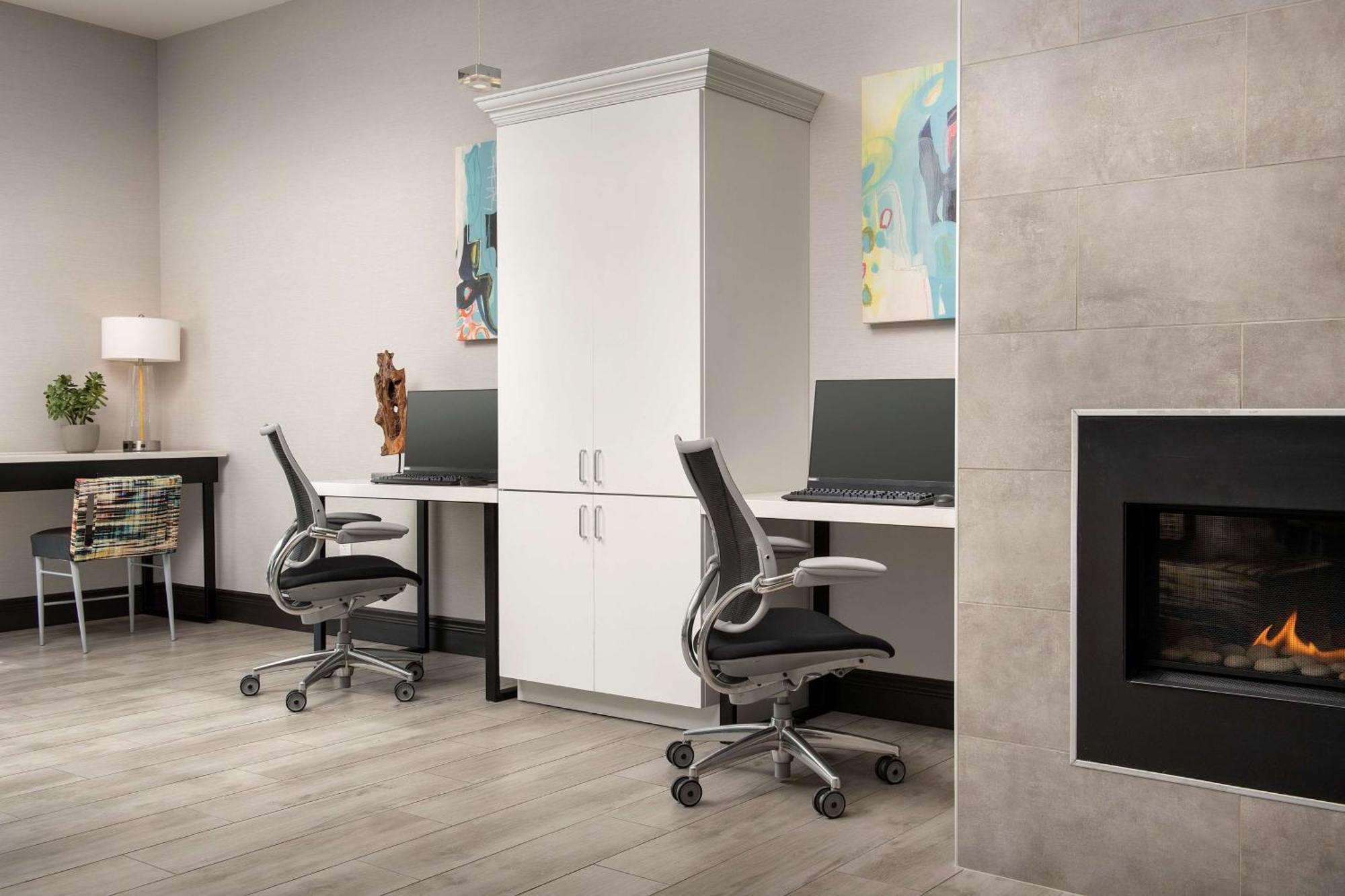 Home2 Suites By Hilton Denver Central Park Экстерьер фото