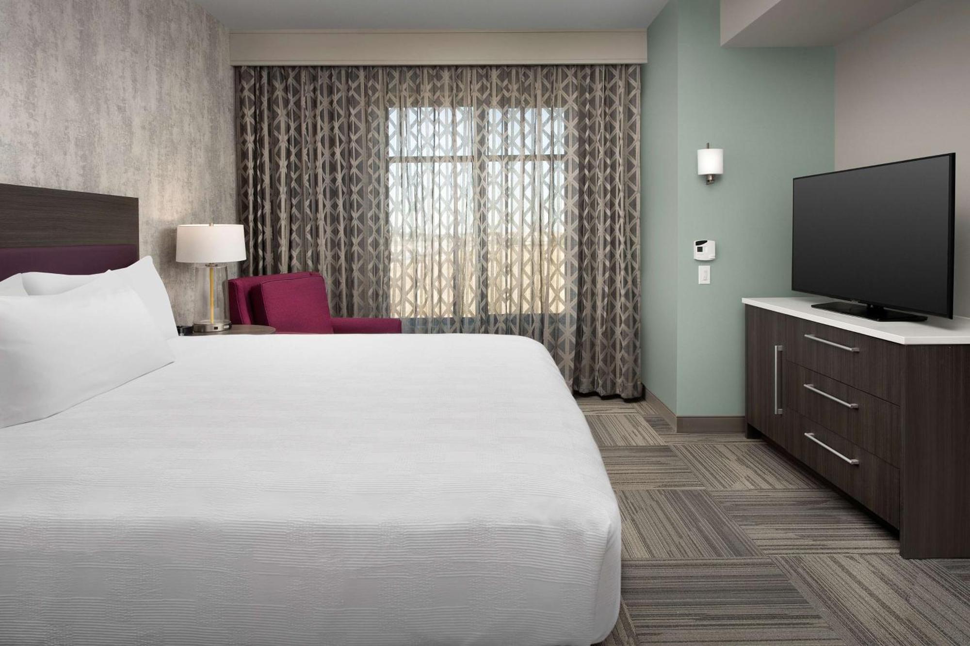 Home2 Suites By Hilton Denver Central Park Экстерьер фото